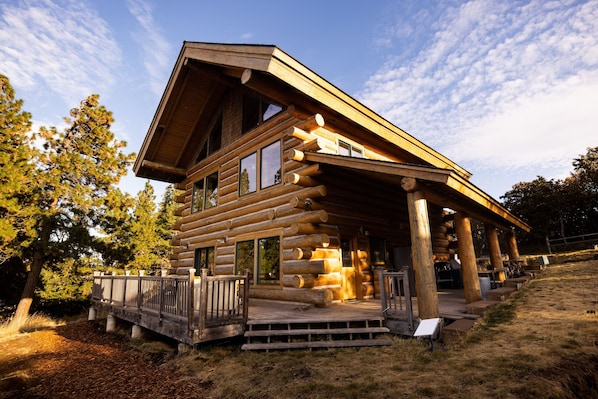 Cabin, 3 Bedrooms | Exterior