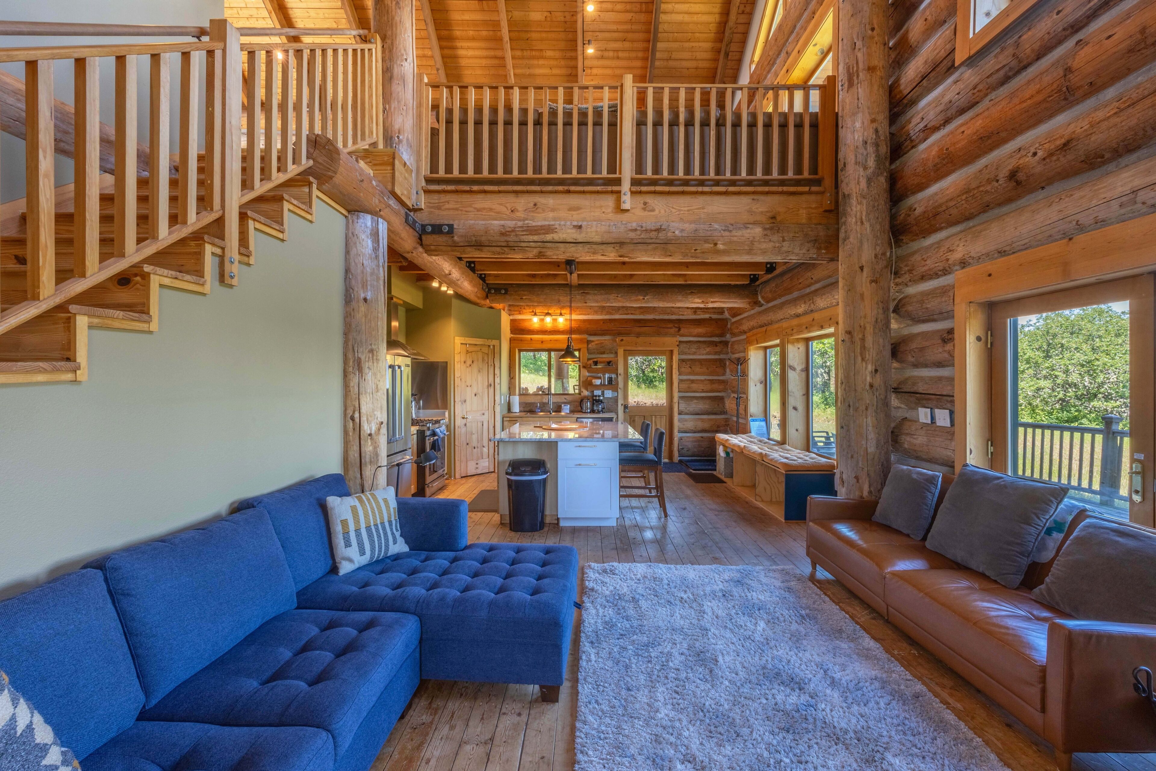 Cabane, 3 chambres | Coin séjour | TV connectée