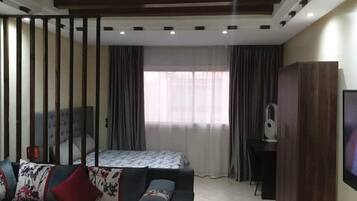 1 bedroom, desk, iron/ironing board, free WiFi