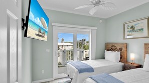 2 slaapkamers, een bureau, een strijkplank/strijkijzer, gratis wifi