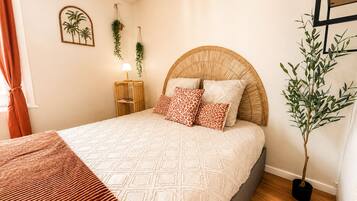 1 bedroom, free WiFi, bed sheets