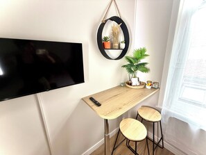 Dining - Studio Sunshine (Saint-Omer)