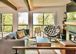 Smart-TV, Kamin, Videospiele