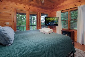 4 chambres, fer et planche à repasser, lit parapluie, Wi-Fi