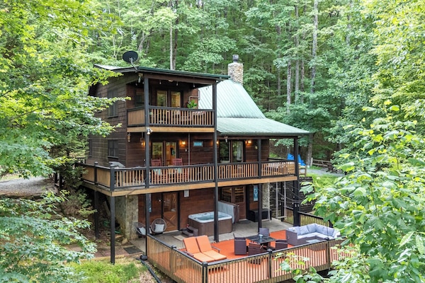 Highlands Hideaway - Exterior