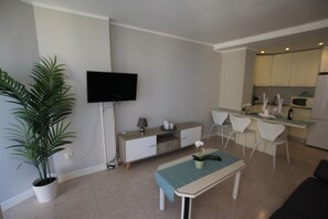 Interior - Troya Beach Apartments (Playa de la Américas)