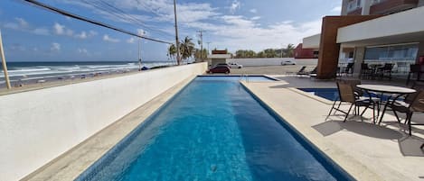 Piscina a l'aire lliure