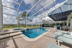 屋外プール、温水プール