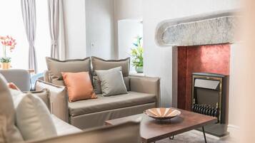 Comfort-Apartment, 3 Schlafzimmer | Wohnbereich