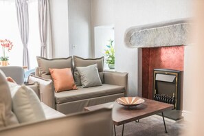 Comfort-Apartment, 3 Schlafzimmer | Wohnbereich