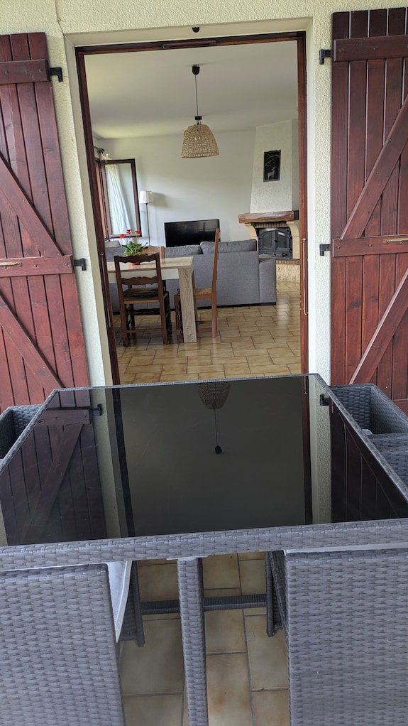 Spacious + Secluded Savoyard Apartment, With Great Terrace. - Flaine