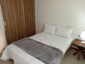 2 Schlafzimmer, Bügeleisen/Bügelbrett, kostenloses WLAN, Bettwäsche