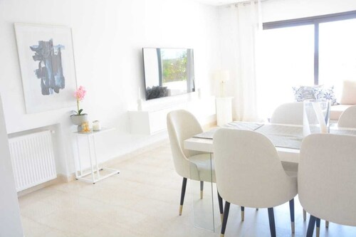 Luxury 3bedrooms apartment in Gammarth Touristique with Pool 3 Mnts beach access