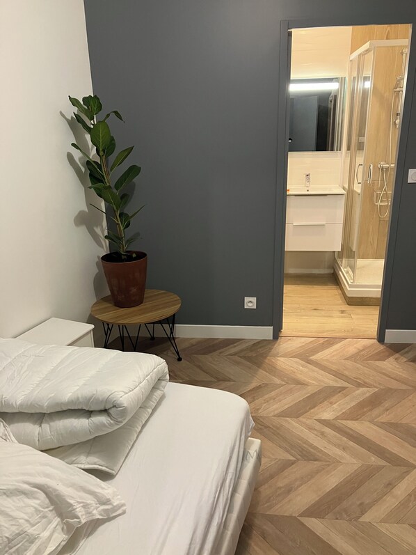 1 bedroom, iron/ironing board, WiFi