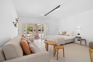 Comfort Studio, Sea View | In-room safe, soundproofing, free WiFi - Sorobon Bay Hotel (Kralendijk)