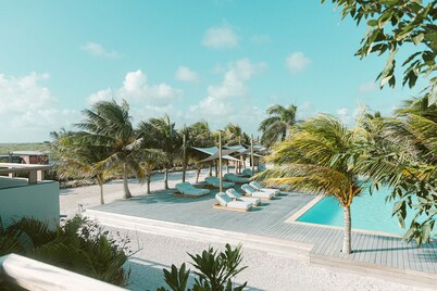 Sorobon Bay Hotel