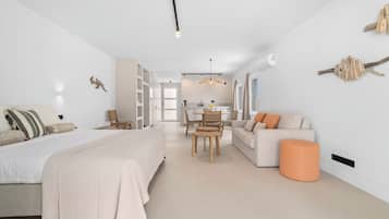 Comfort Studio, Sea View | In-room safe, soundproofing, free WiFi