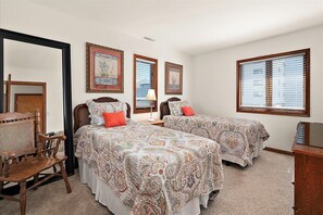 3 bedrooms, WiFi, bed sheets