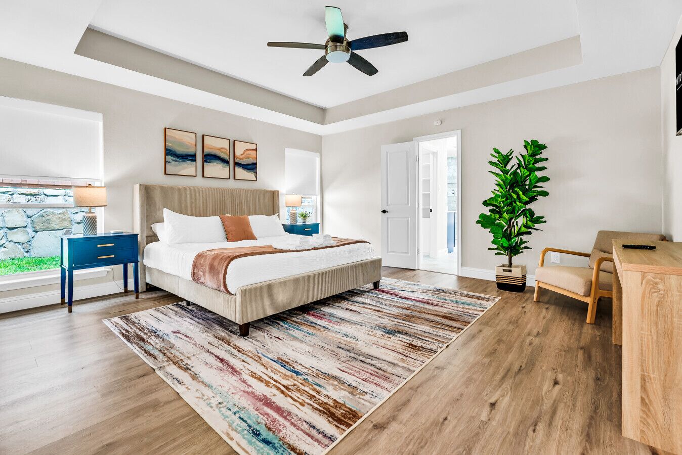 3 bedrooms, desk, travel crib, free WiFi