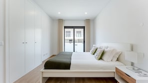 2 chambres, fer et planche à repasser, Wi-Fi gratuit, draps fournis