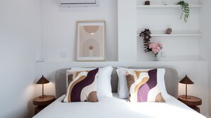 1 habitación, tabla de planchar con plancha, wifi gratis y ropa de cama 