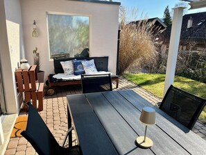 Outdoor dining - Beautiful Apartement perfect for groups and families, near Thun and Interlaken (Steffisburg)