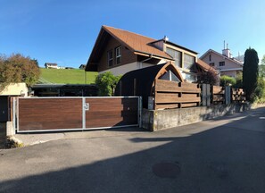 Exterior - Beautiful Apartement perfect for groups and families, near Thun and Interlaken (Steffisburg)