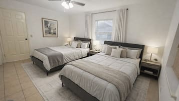 3 Schlafzimmer, Schreibtisch, Bügeleisen/Bügelbrett, WLAN