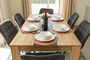 Zona de menjador de l'habitació