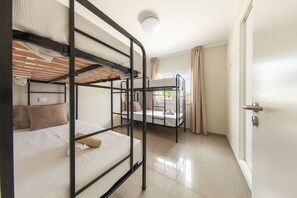 3 chambres, draps fournis