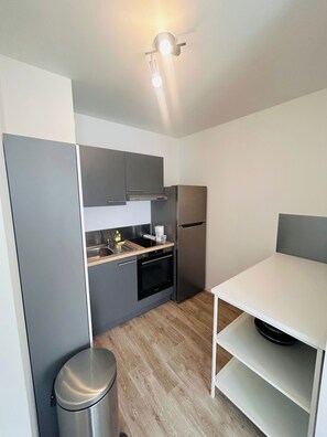 Fridge, microwave, oven, toaster