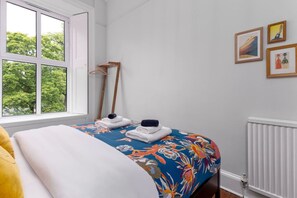 2 bedrooms, iron/ironing board, travel cot, free WiFi