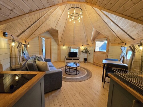 Hatton Lodge Annex - Hot Tub & Garden