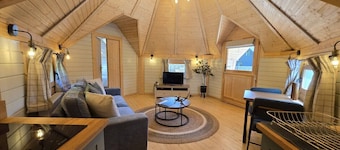 Hatton Lodge Annex - Hot Tub & Garden