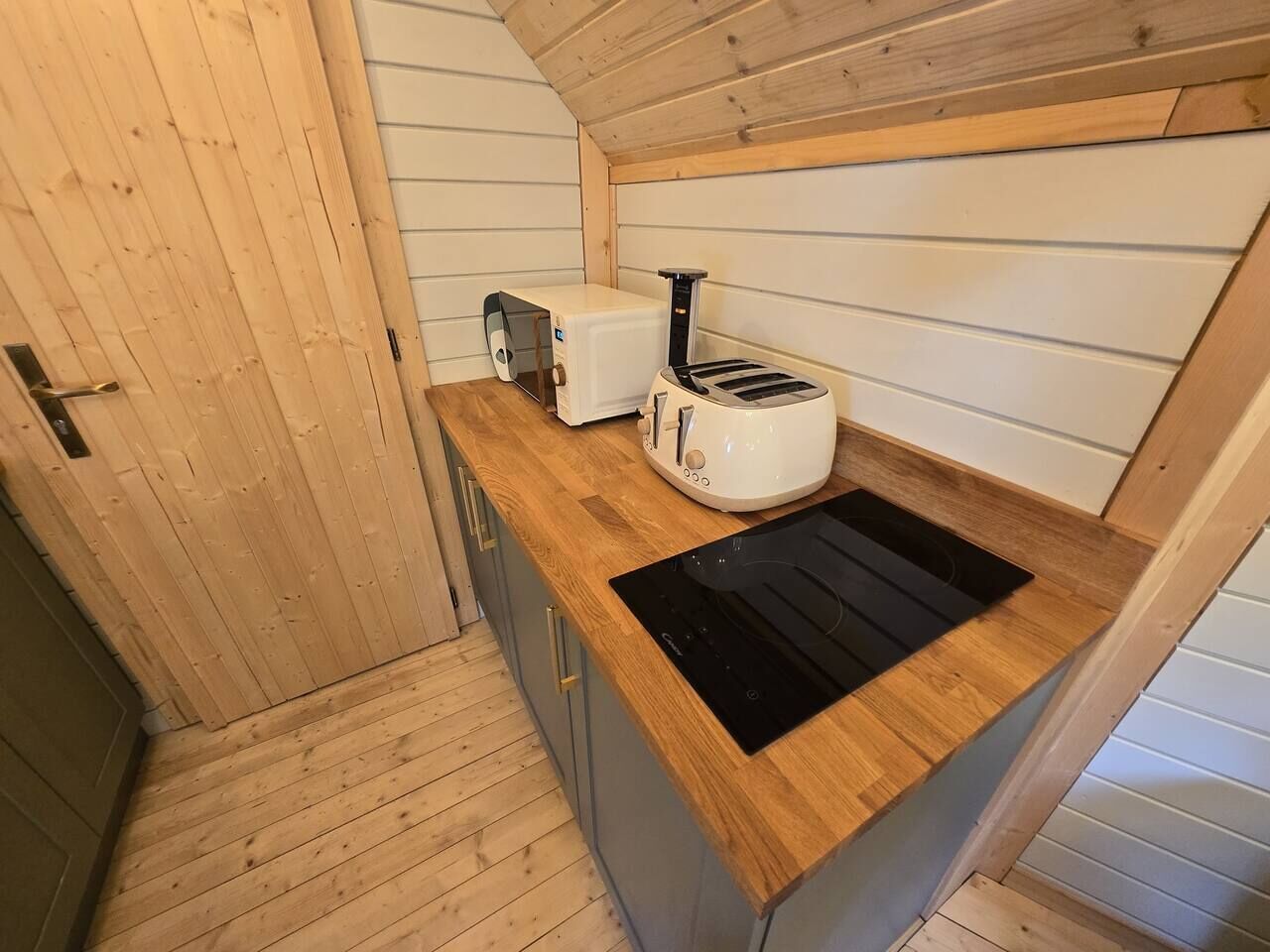 Microwave, stovetop, coffee/tea maker, toaster