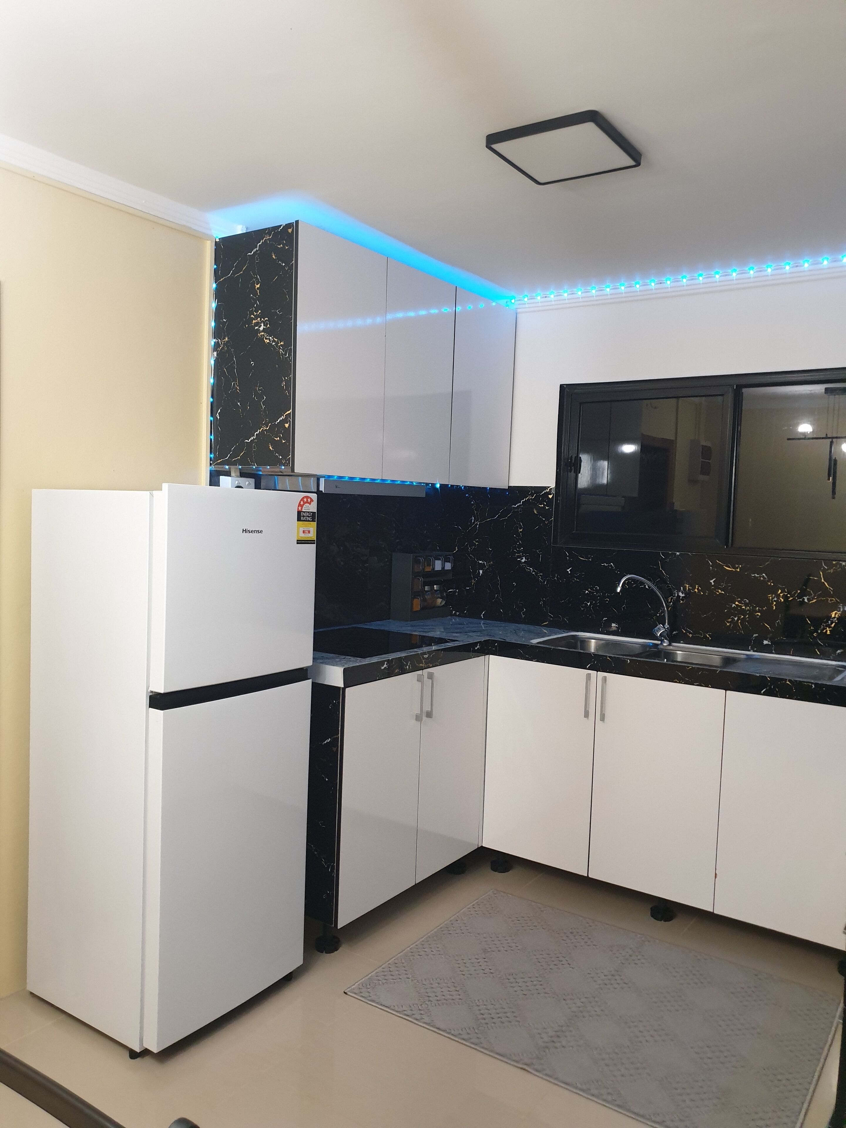 Micro-ondes, plaque de cuisson