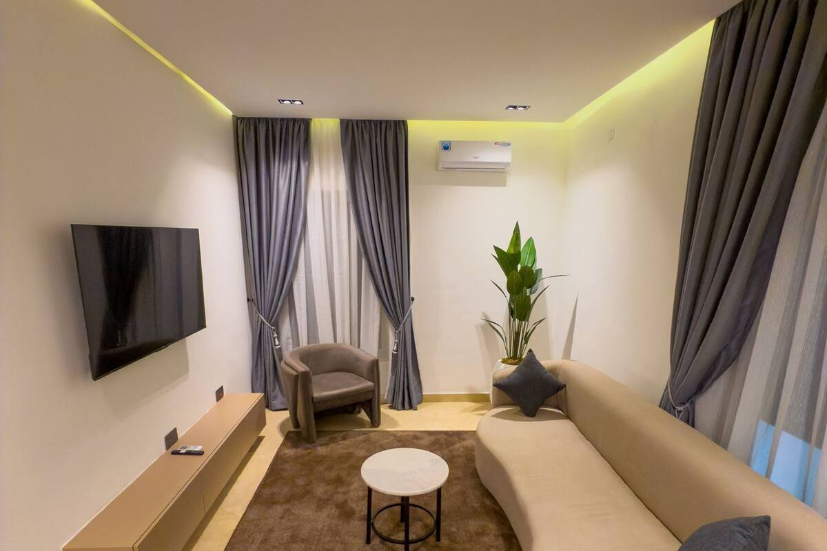 Soundproofing, free WiFi