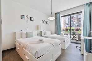 Exclusive-lejlighed - balkon - byudsigt | Dundyner, pengeskab på værelset, mørklægningsgardiner, lydisolering