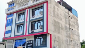 Unclassified image, 4 of 8, button - Hotel Krishna Deluxe (Sohawal)