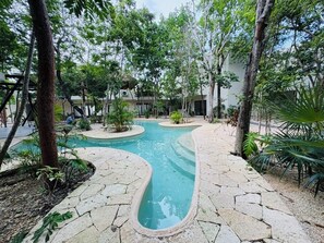 Pool - Beautiful apartment 10 minutes from the beach with Jacuzzi Swimming pools GYM Terraces. (TULUM)