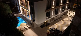 KONYAALTI PLAJINA YAKIN,ŞIK VE YENİ 1+1 SUİT