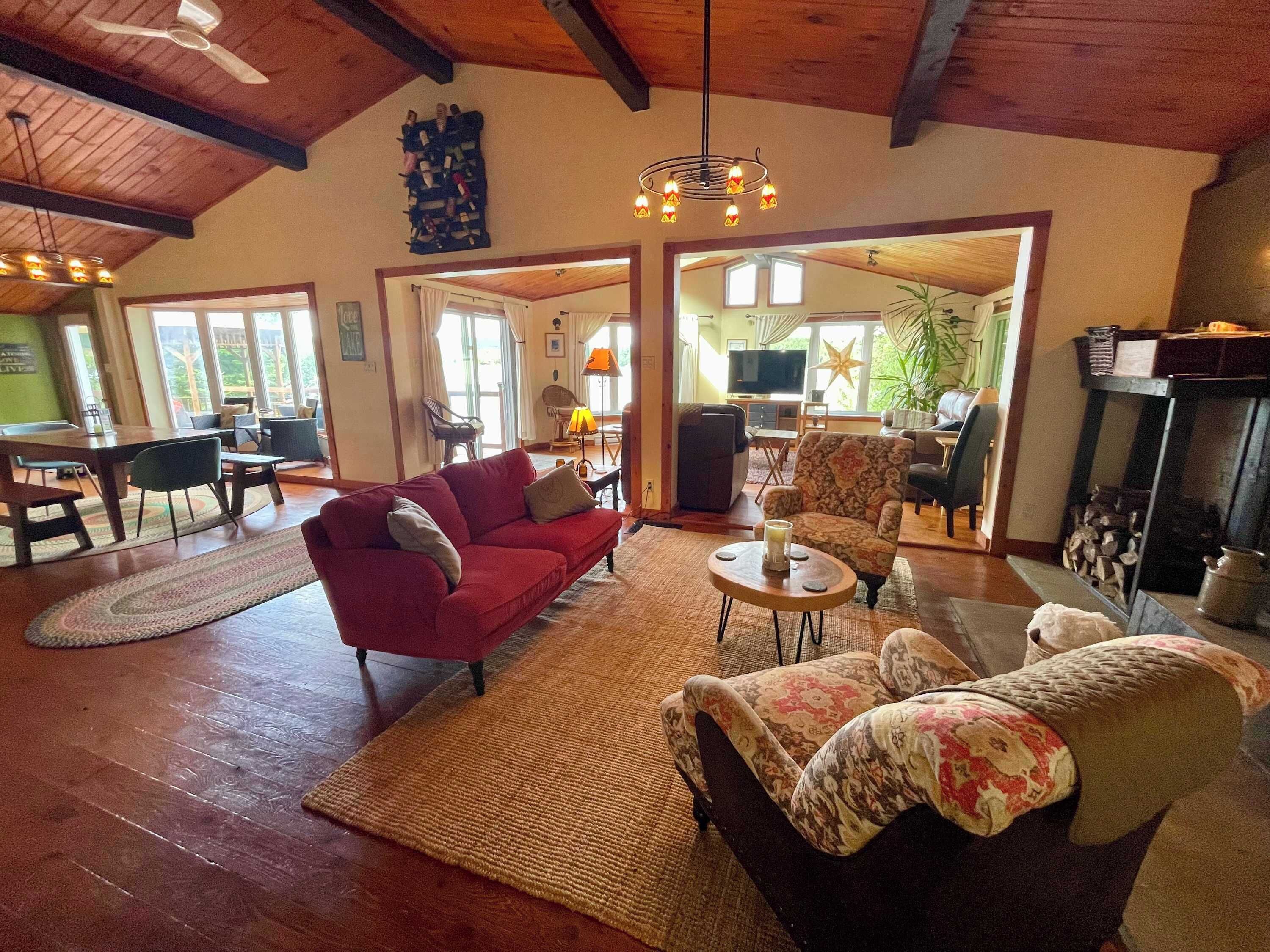 Télévision, cheminée