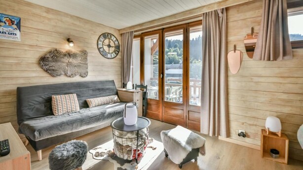 Living area - 350m from ski slopes, 3rd floor, balcony, parking, ski locker, 24m², Les Gets (Les Gets)