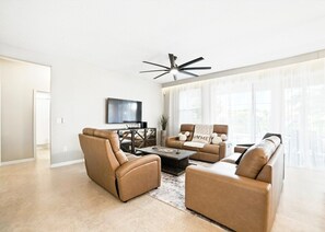 TV, table football, ping pong, books - Disney LUX Waterfront Vacation Villa! Sleeps 24! Pool~Spa~Game Room~Gym (Kissimmee)