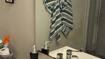 Shower, towels, soap, shampoo