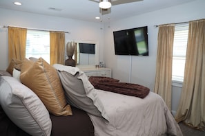 3 bedrooms, iron/ironing board, Internet, bed sheets