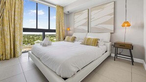 Unclassified image, 5 of 36, button - Modern Doral Condo w/ Free Parking (Doral)