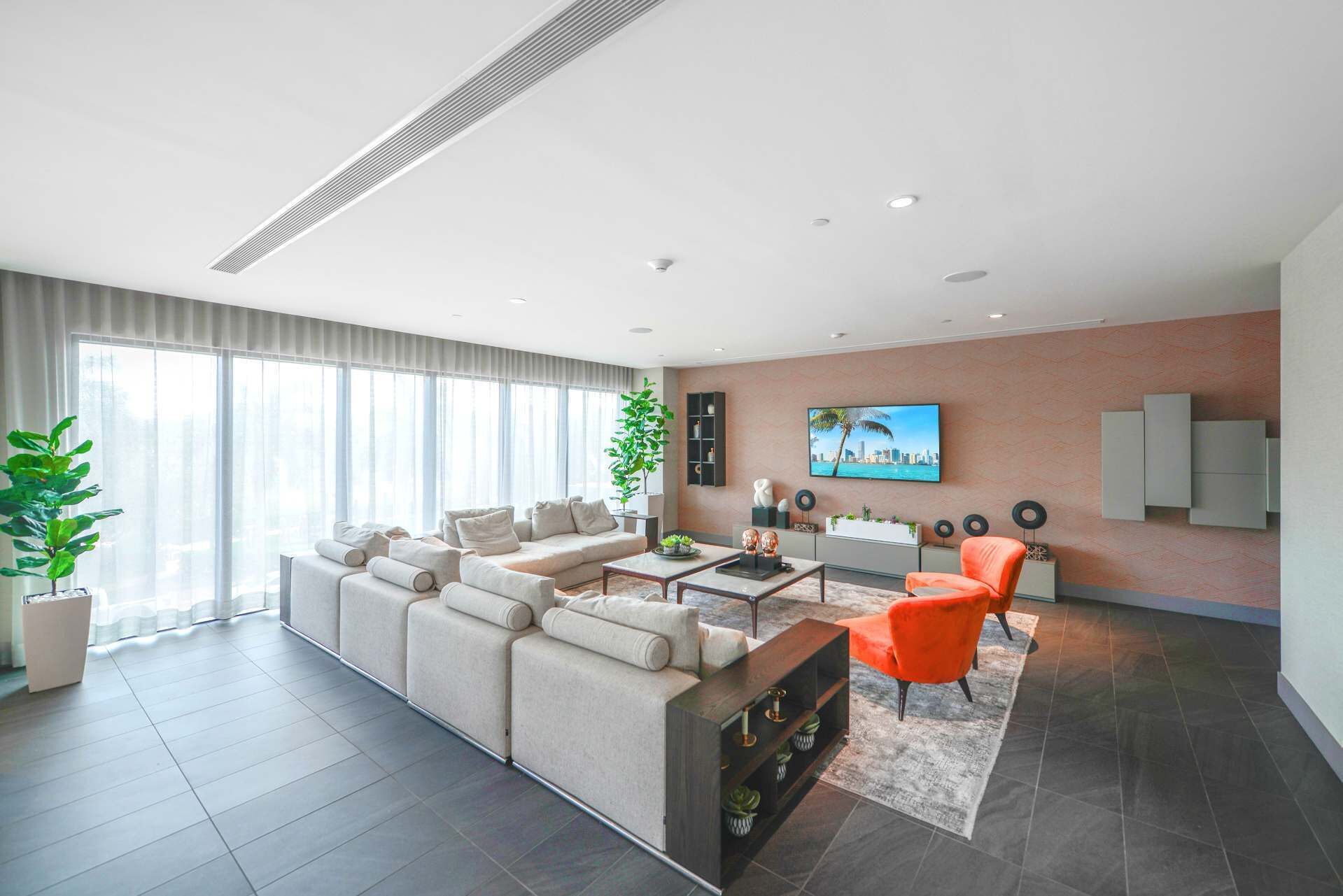 Modern Doral Condo W/ Free Parking - Doral
