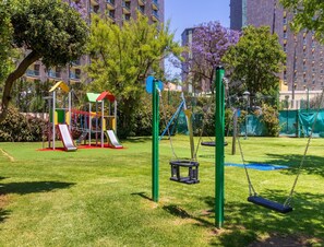 Apartment | Garden - Sunny Apartment Near Playamar Beach (Torremolinos)