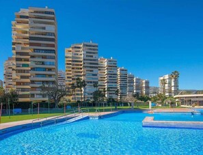 Pool - Sunny Apartment Near Playamar Beach (Torremolinos)